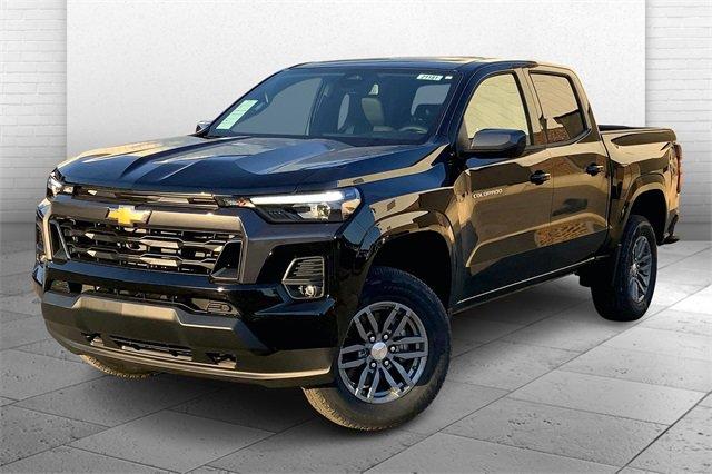2024 Chevrolet Colorado Vehicle Photo in KANSAS CITY, MO 64114-4502