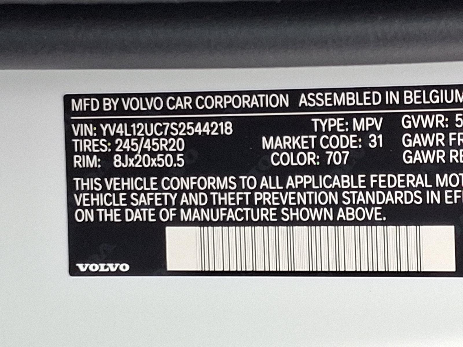 2025 Volvo XC40 Vehicle Photo in Trevose, PA 19053