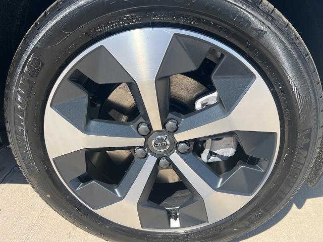 2025 Volvo XC40 Vehicle Photo in Grapevine, TX 76051