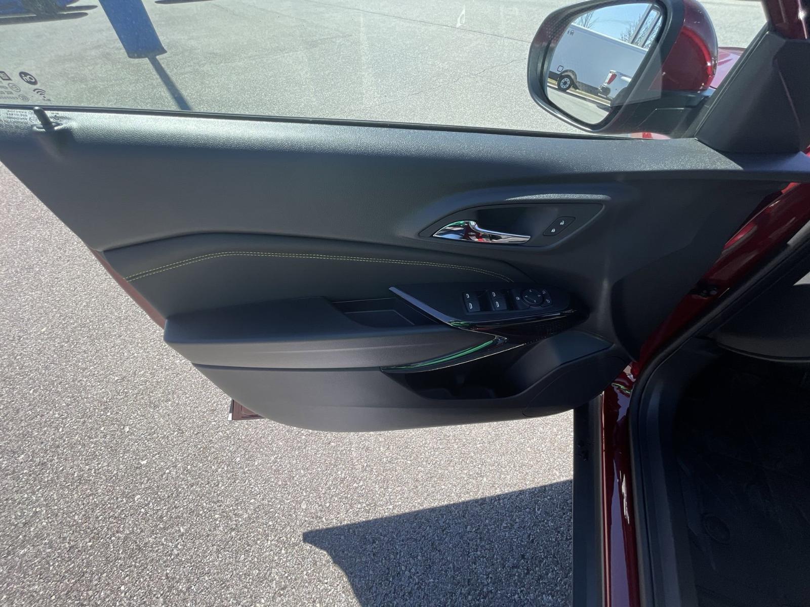 2025 Chevrolet Trax Vehicle Photo in BENTONVILLE, AR 72712-4322