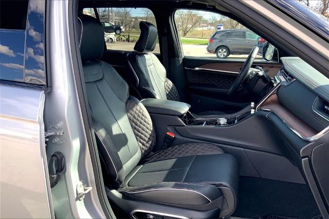 2023 Jeep Grand Cherokee 4xe Vehicle Photo in Kansas City, MO 64114