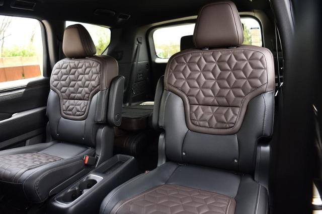 2025 Nissan Armada Vehicle Photo in Ballwin, MO 63011