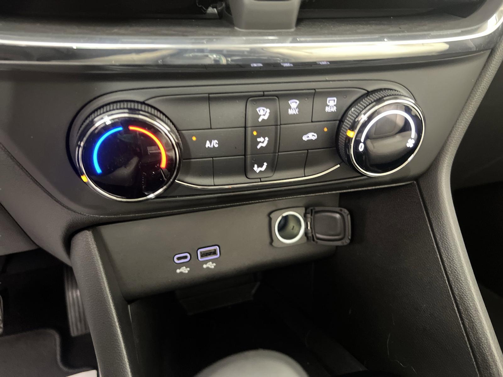 2025 Buick Encore GX Vehicle Photo in GEORGETOWN, TX 78626-7508