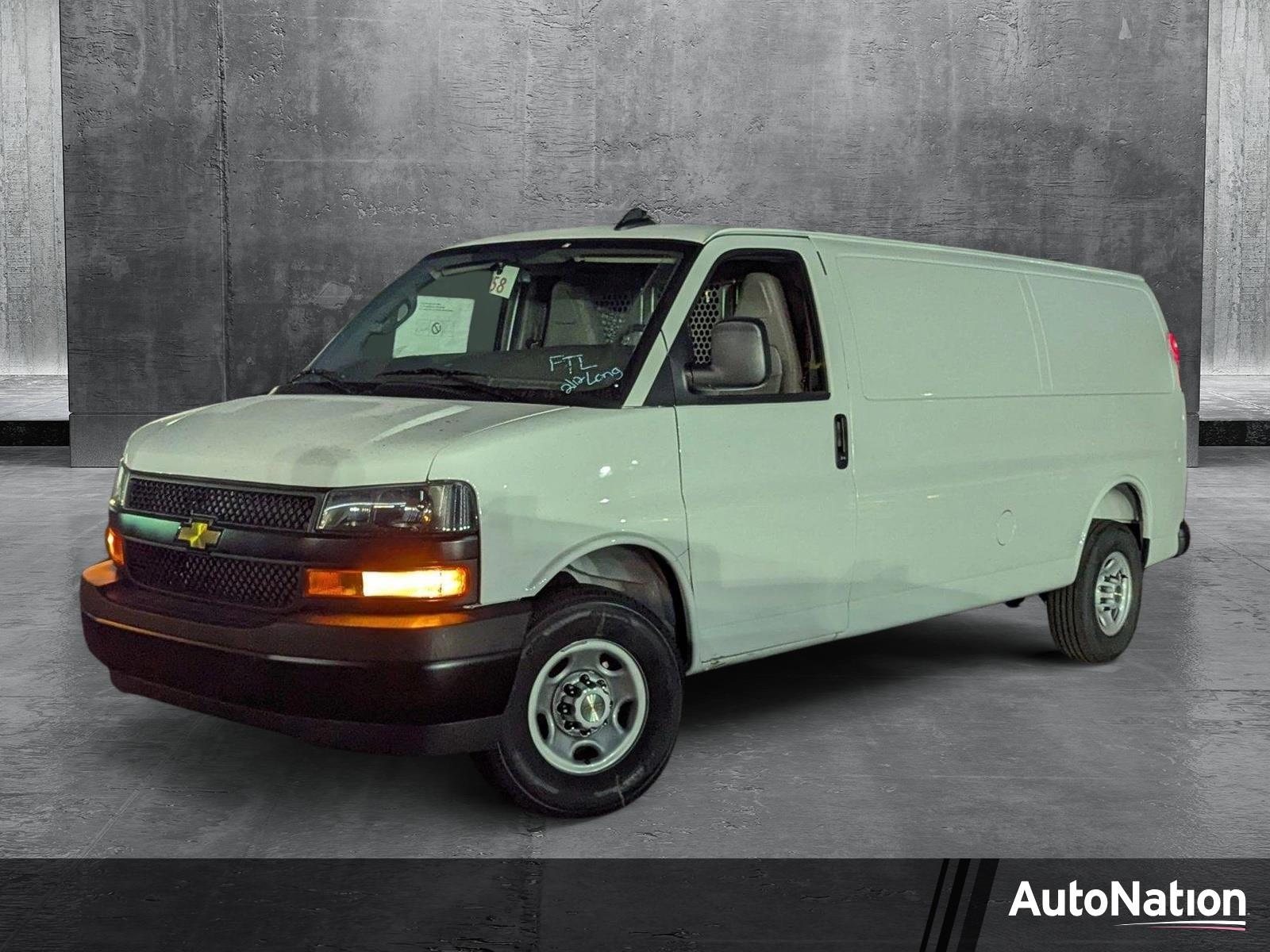 2025 Chevrolet Express Cargo 2500 Vehicle Photo in MIAMI, FL 33134-2699