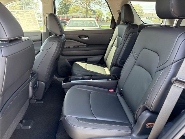 2025 Nissan Pathfinder Vehicle Photo in Flemington, NJ 08822