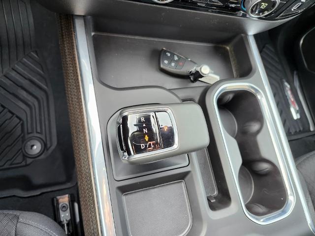 2025 Chevrolet Silverado 1500 Vehicle Photo in GREEN BAY, WI 54304-5303
