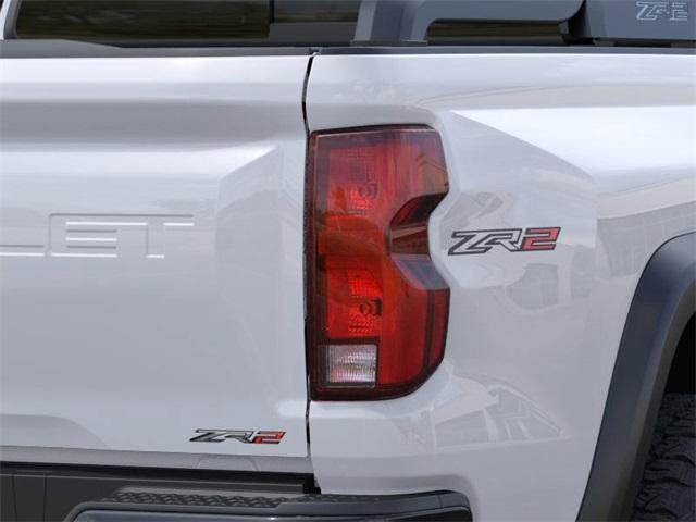 2025 Chevrolet Colorado Vehicle Photo in ENGLEWOOD, CO 80113-6708