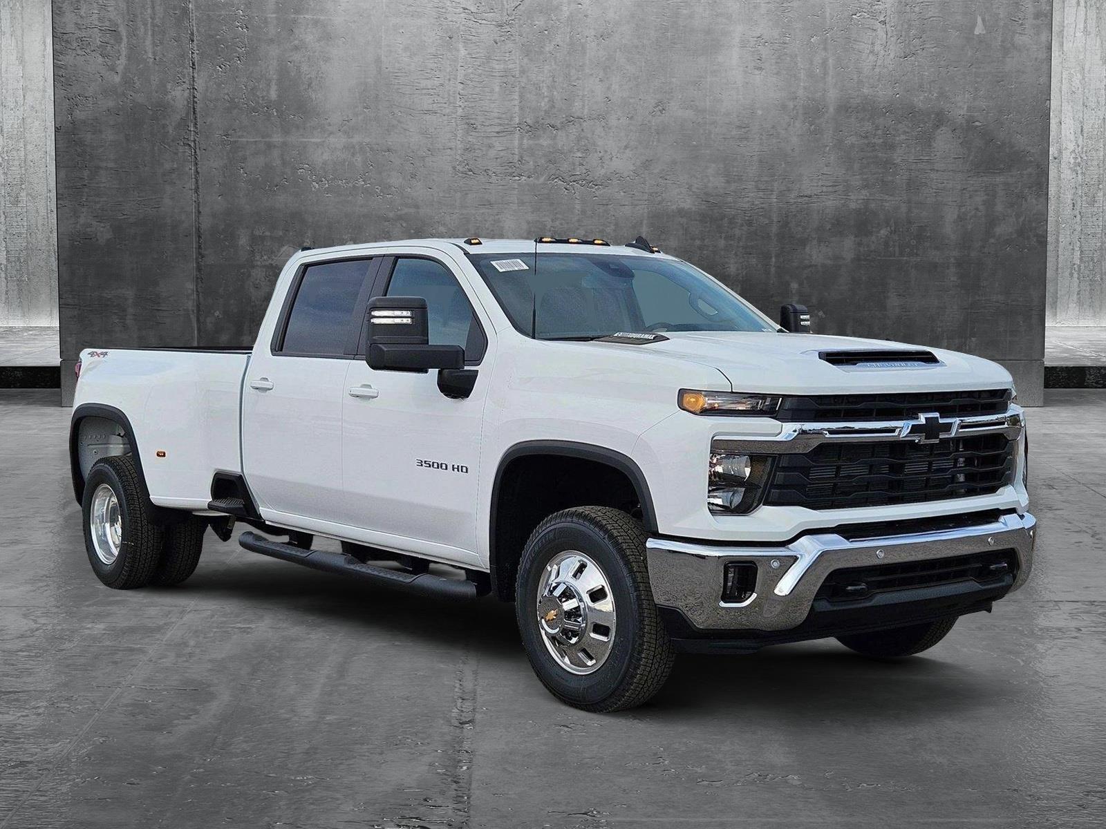 2025 Chevrolet Silverado 3500 HD Vehicle Photo in PEORIA, AZ 85382-3715