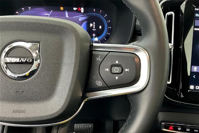 2024 Volvo XC40 Vehicle Photo in Grapevine, TX 76051