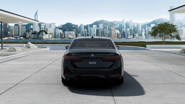 2025 BMW i5 Vehicle Photo in GRAPEVINE, TX 76051