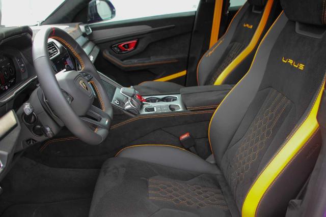 2024 Lamborghini Urus Vehicle Photo in SUGAR LAND, TX 77478