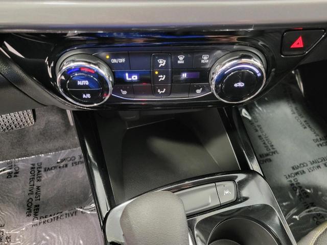2025 Chevrolet Trax Vehicle Photo in NEENAH, WI 54956-2243