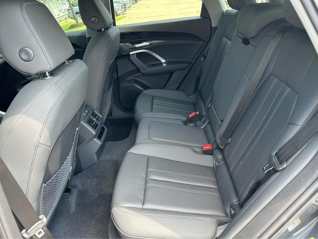2025 Audi Q5 Vehicle Photo in HOUSTON, TX 77090