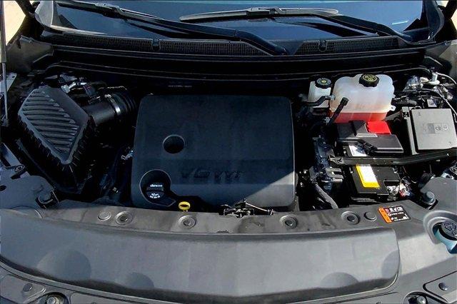 2024 Buick Enclave Vehicle Photo in TOPEKA, KS 66609-0000