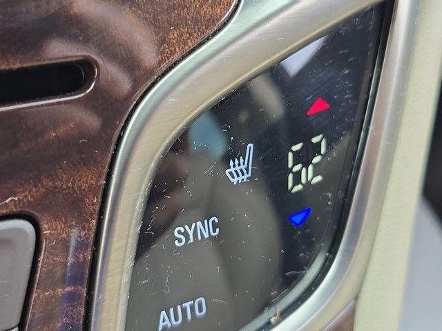 2015 Buick LaCrosse Vehicle Photo in Pleasant Hills, PA 15236