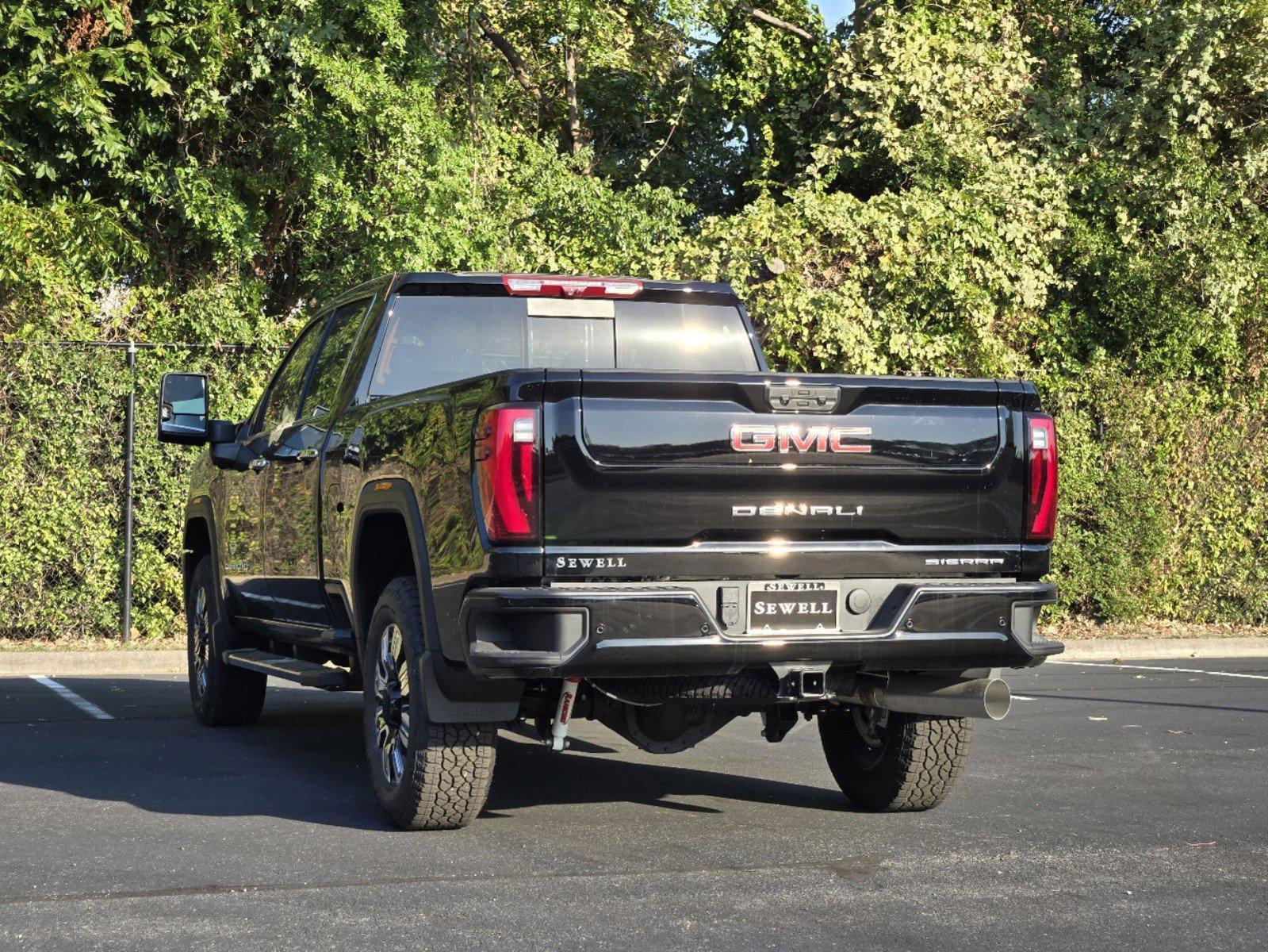 2025 GMC Sierra 2500 HD Vehicle Photo in DALLAS, TX 75209-3016