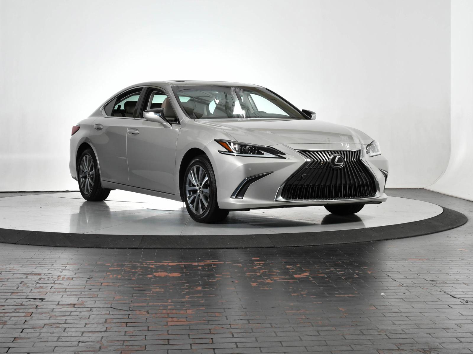 2020 Lexus ES 350 Vehicle Photo in DALLAS, TX 75235