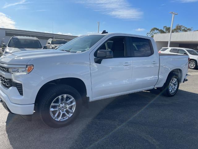 2024 Chevrolet Silverado 1500 Vehicle Photo in VENTURA, CA 93003-8585