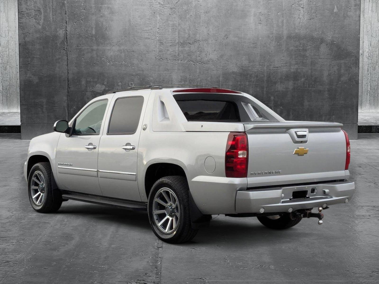 2013 Chevrolet Avalanche Vehicle Photo in Spokane Valley, WA 99212