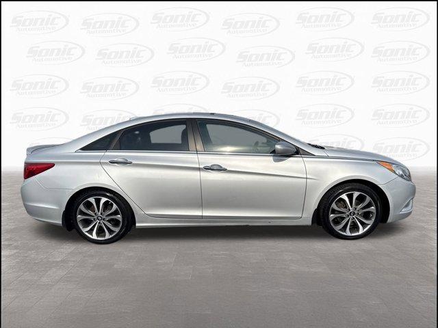 2013 Hyundai SONATA Vehicle Photo in Charlotte, NC 28212