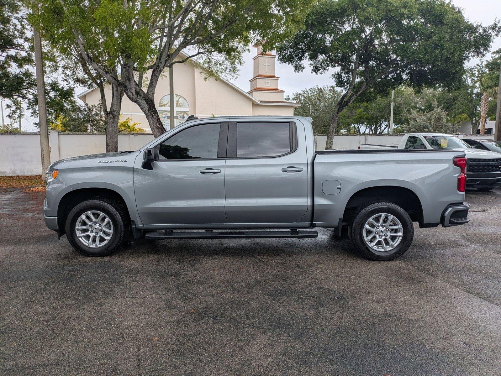 2024 Chevrolet Silverado 1500 Vehicle Photo in GREENACRES, FL 33463-3207