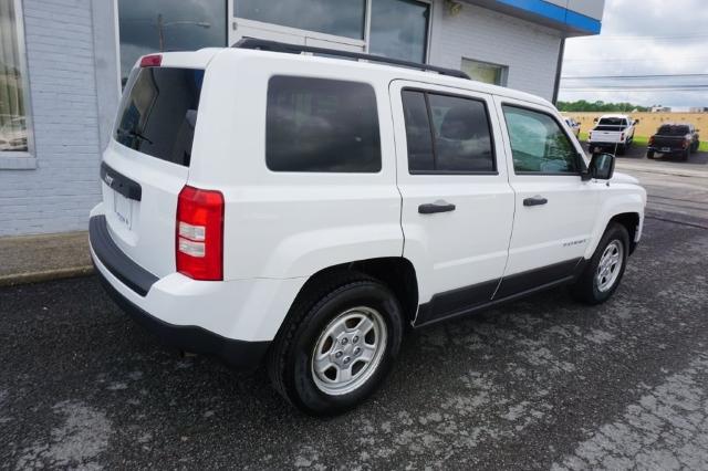 2016 Jeep Patriot Vehicle Photo in FAIRMONT, WV 26554-2318