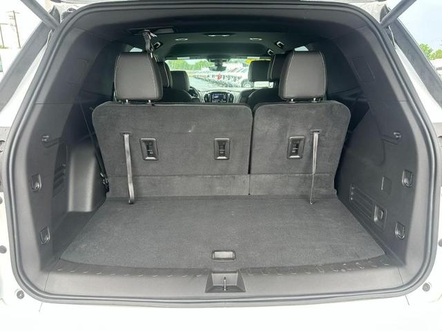 2023 Chevrolet Traverse Vehicle Photo in COLUMBIA, MO 65203-3903