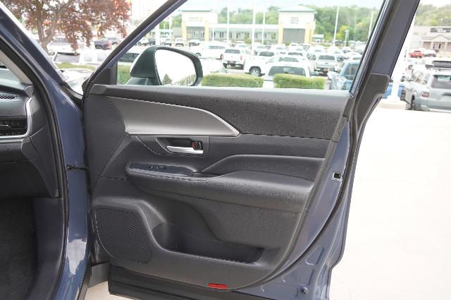 2024 Toyota Grand Highlander Vehicle Photo in Riverdale, UT 84405
