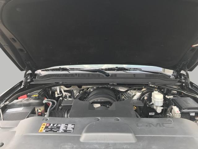 2017 GMC Yukon XL Vehicle Photo in GREEN BAY, WI 54303-3330