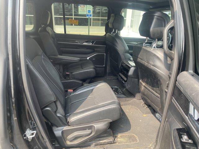 2022 Jeep Wagoneer Vehicle Photo in Doylsetown, PA 18901