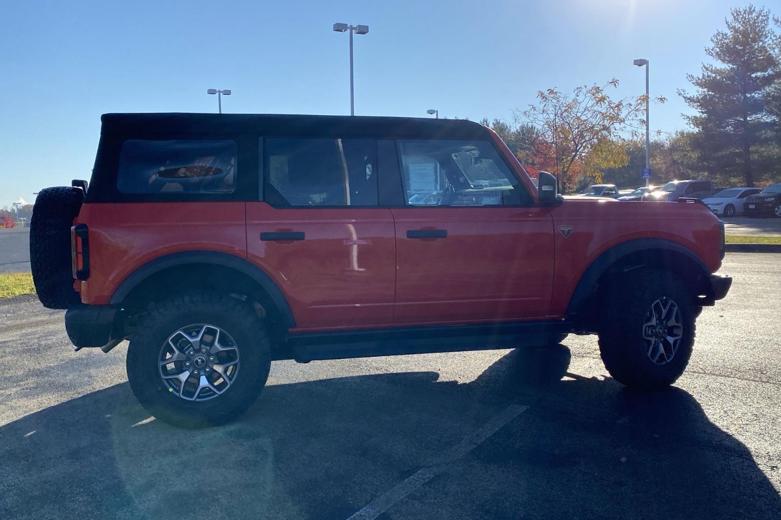 2024 Ford Bronco Vehicle Photo in Belle Vernon, PA 15012