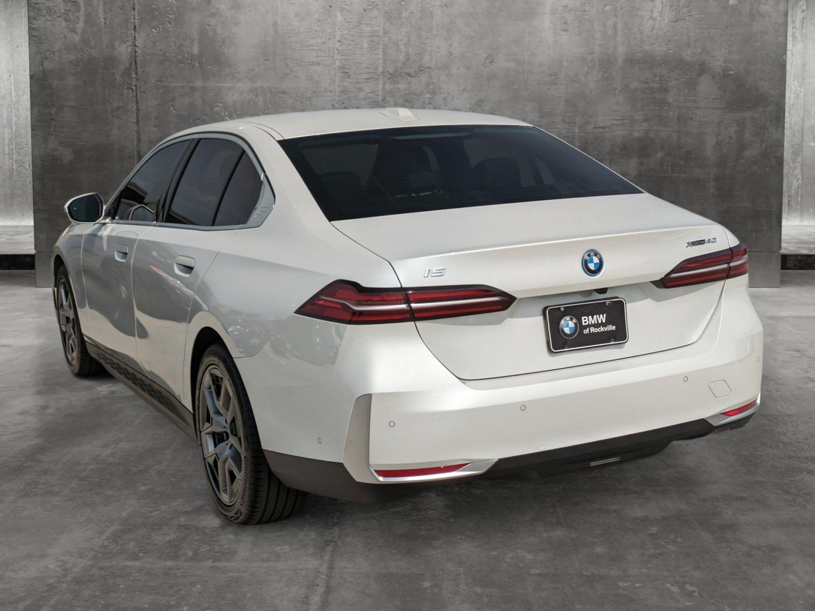 2025 BMW i5 Vehicle Photo in Rockville, MD 20852
