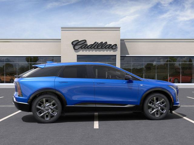 2025 Cadillac OPTIQ Vehicle Photo in BETHLEHEM, PA 18017-9401