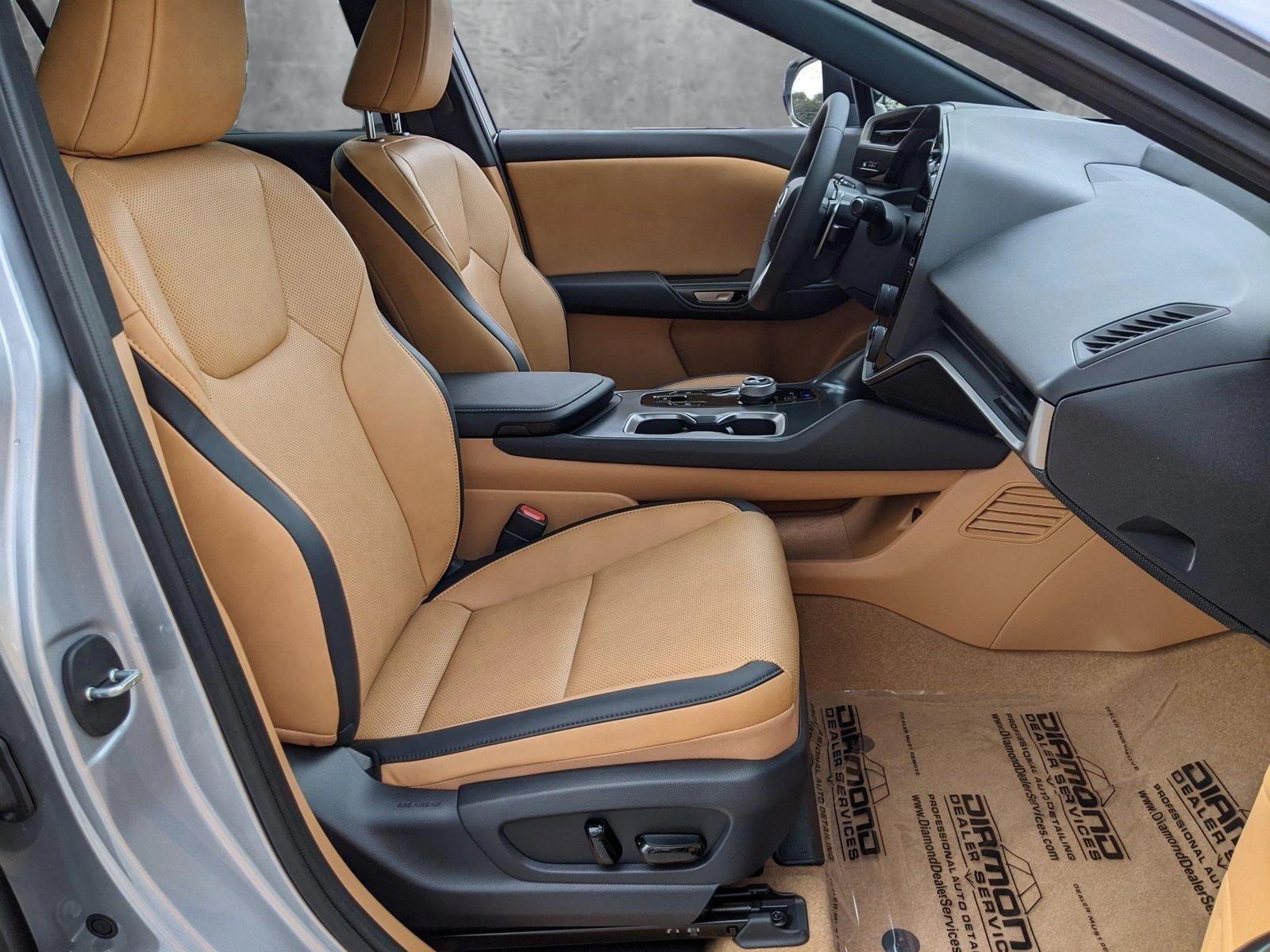 2024 Lexus RZ 300e Vehicle Photo in Cockeysville, MD 21030