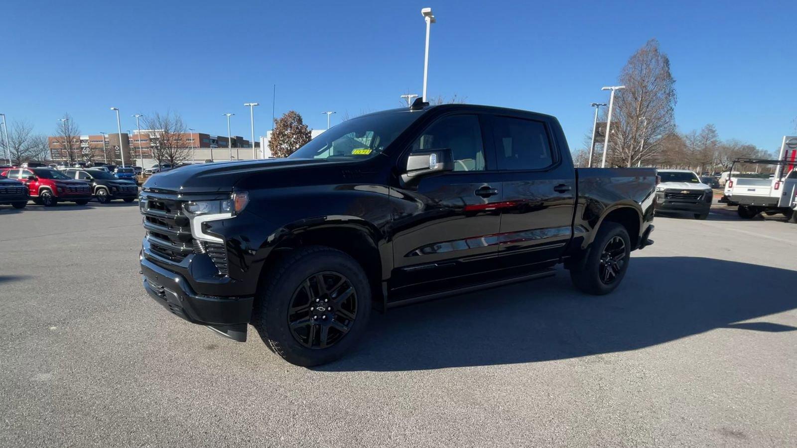 2025 Chevrolet Silverado 1500 Vehicle Photo in BENTONVILLE, AR 72712-4322