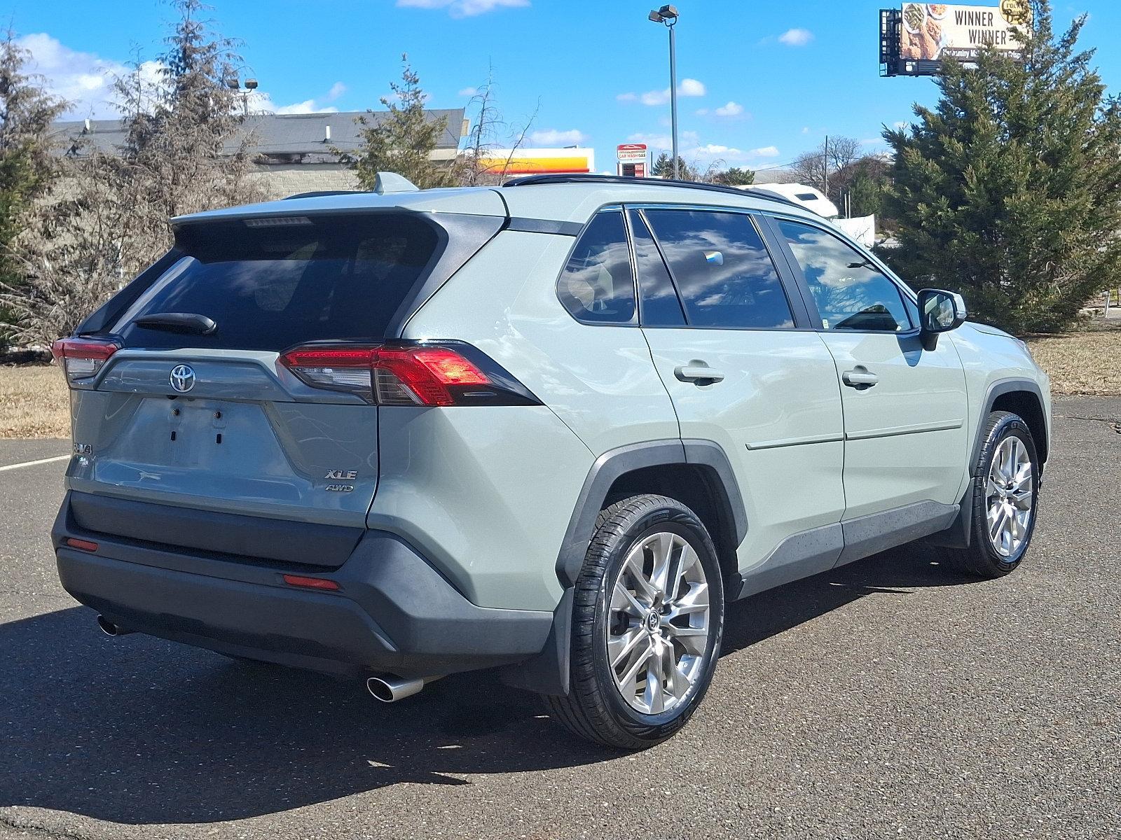 2019 Toyota RAV4 Vehicle Photo in Trevose, PA 19053