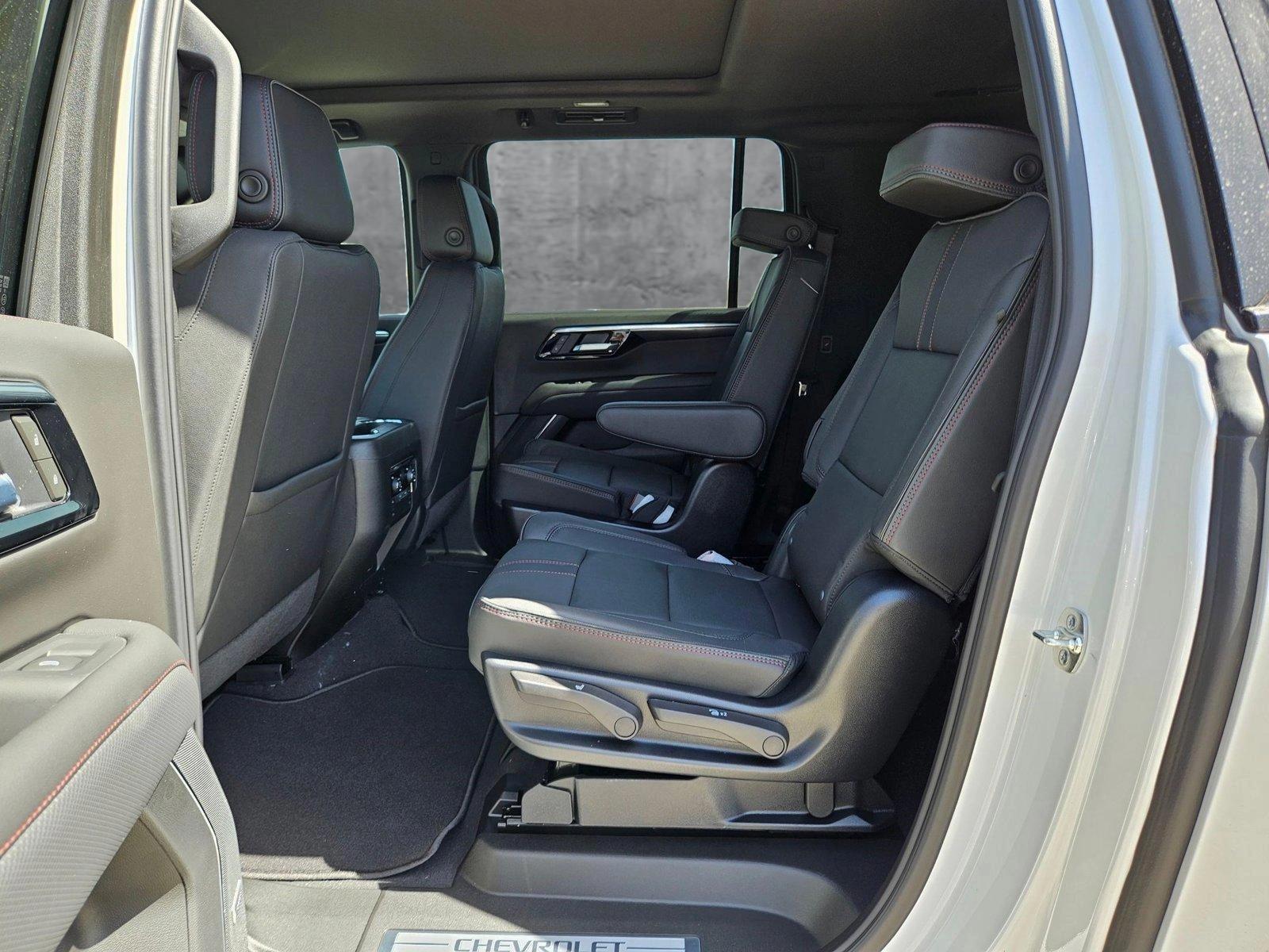 2025 Chevrolet Suburban Vehicle Photo in AUSTIN, TX 78759-4154