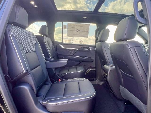 2025 GMC Acadia Vehicle Photo in EFFINGHAM, IL 62401-2832