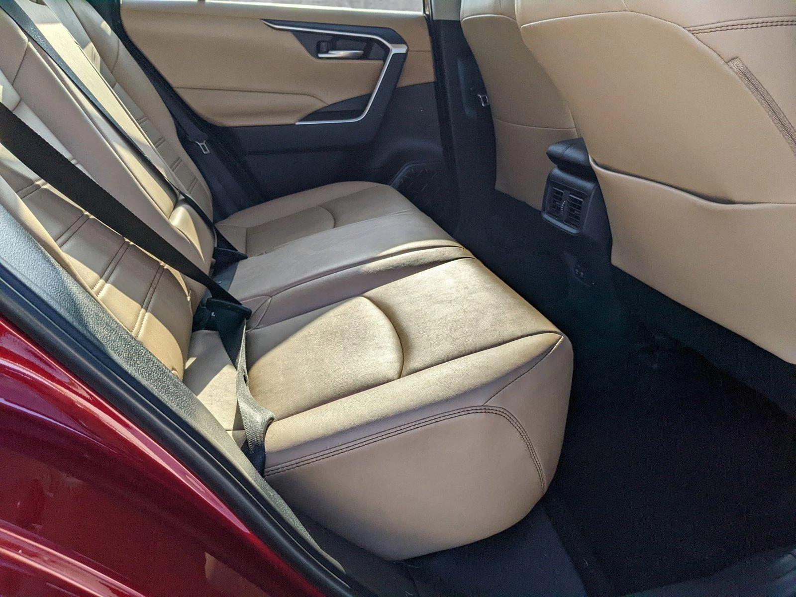 2019 Toyota RAV4 Vehicle Photo in Davie, FL 33331