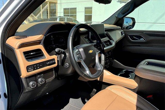 2023 Chevrolet Suburban Vehicle Photo in TOPEKA, KS 66609-0000