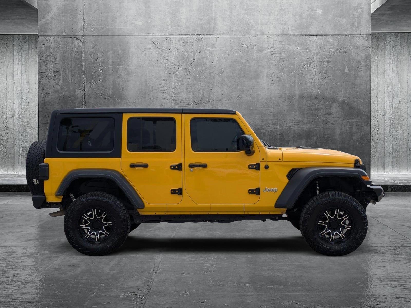 2020 Jeep Wrangler Unlimited Vehicle Photo in Tustin, CA 92782