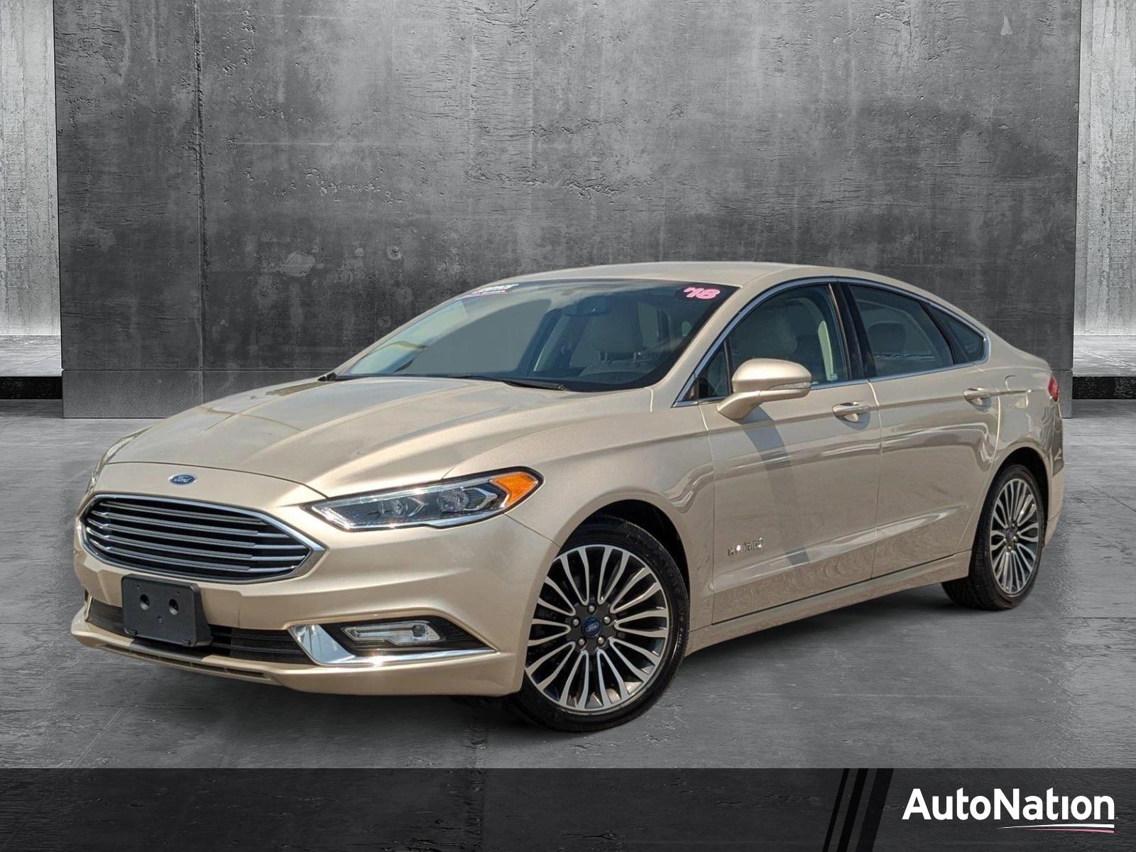 2018 Ford Fusion Hybrid Vehicle Photo in St. Petersburg, FL 33713