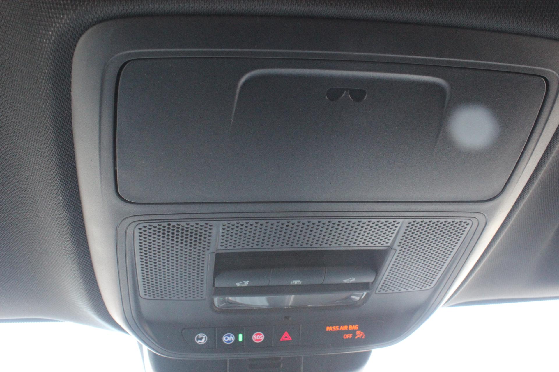 2025 GMC Acadia Vehicle Photo in AURORA, CO 80012-4011
