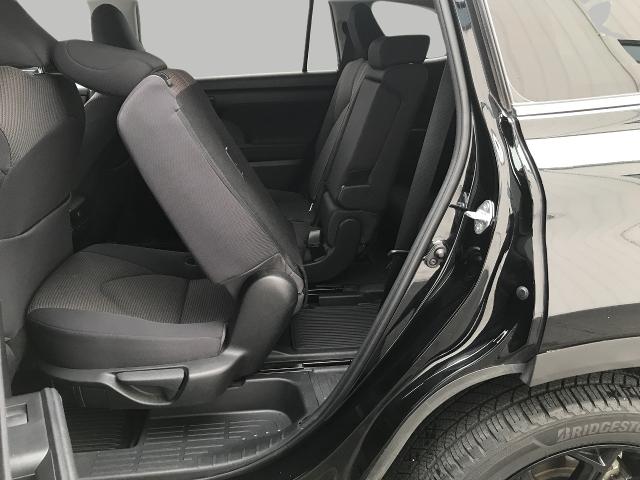 2023 Toyota Highlander Vehicle Photo in GREEN BAY, WI 54303-3330