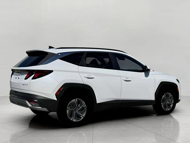 2025 Hyundai TUCSON Hybrid Vehicle Photo in Green Bay, WI 54304