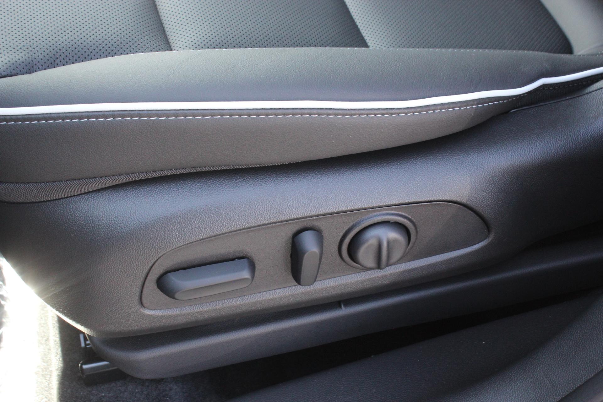 2026 Buick Encore GX Vehicle Photo in AURORA, CO 80012-4011