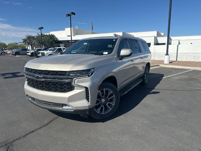 2023 Chevrolet Suburban Vehicle Photo in GILBERT, AZ 85297-0402
