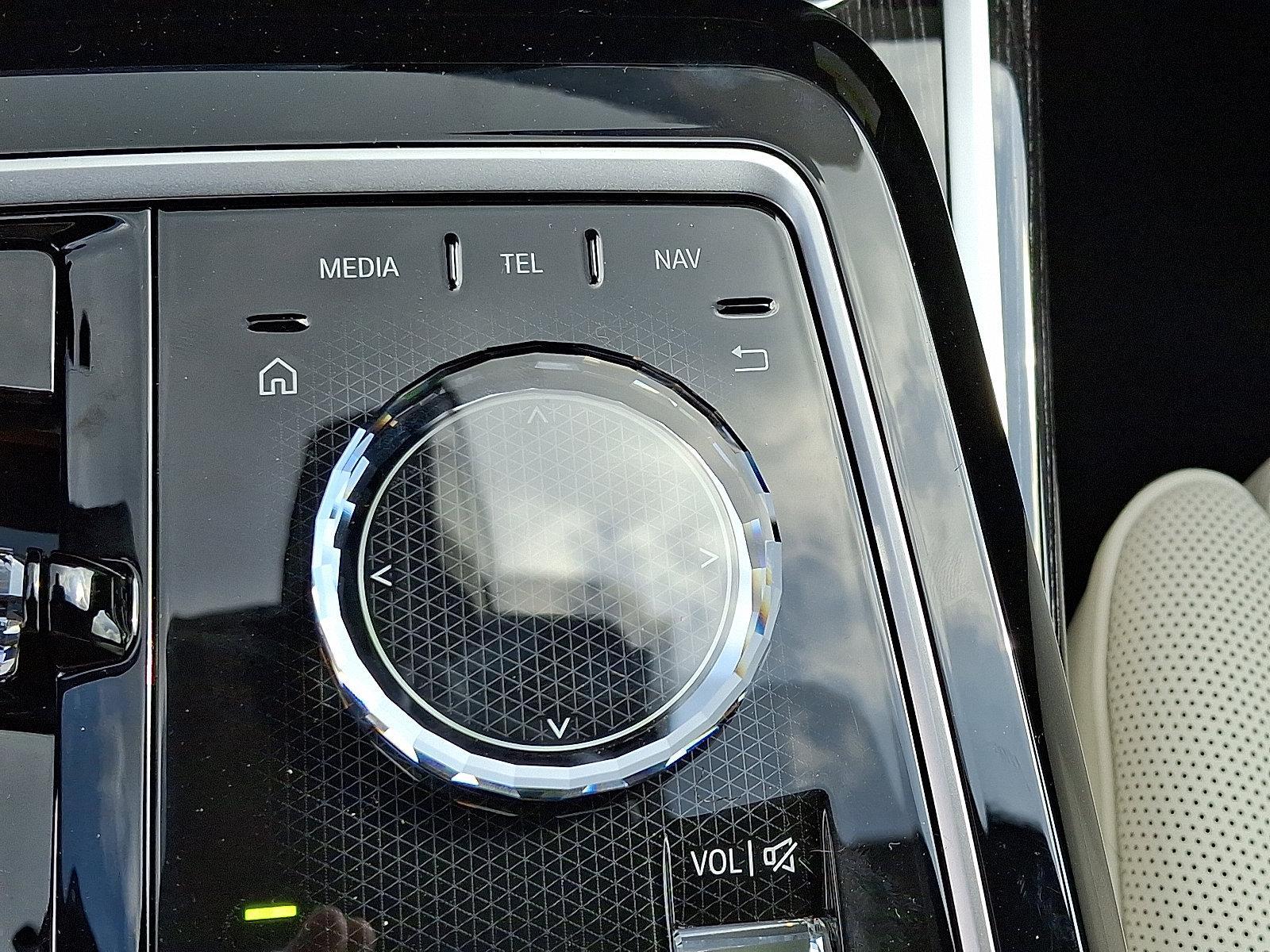 2025 BMW i7 Vehicle Photo in Lancaster, PA 17601