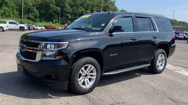 2019 Chevrolet Tahoe Vehicle Photo in MOON TOWNSHIP, PA 15108-2571