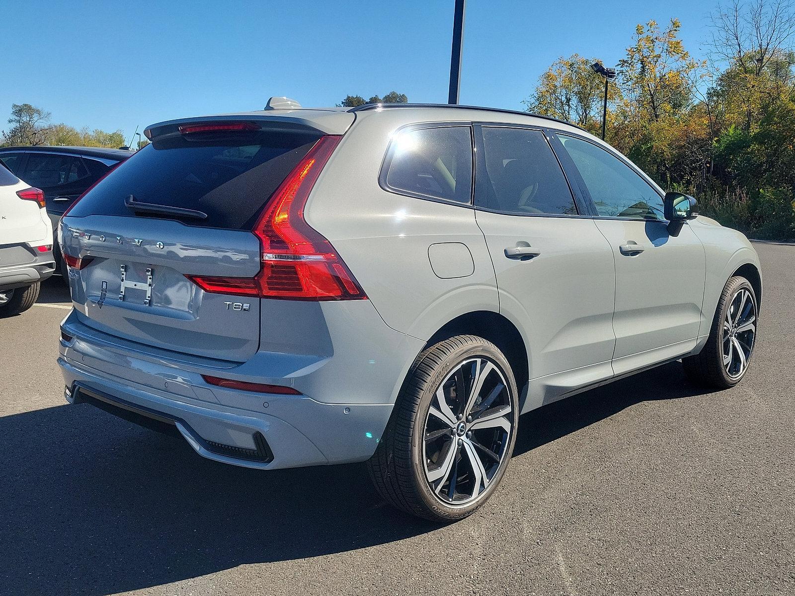 2025 Volvo XC60 Plug-In Hybrid Vehicle Photo in Trevose, PA 19053